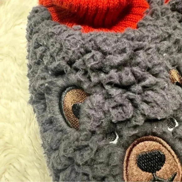 K. Bell  Sherpa Socks Grey & Red Size Small - Picture 4 of 16